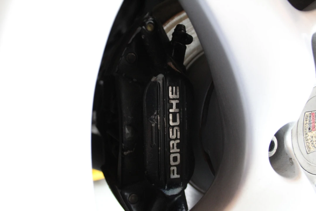 1986 Porsche 928 S - Image 14 of 31