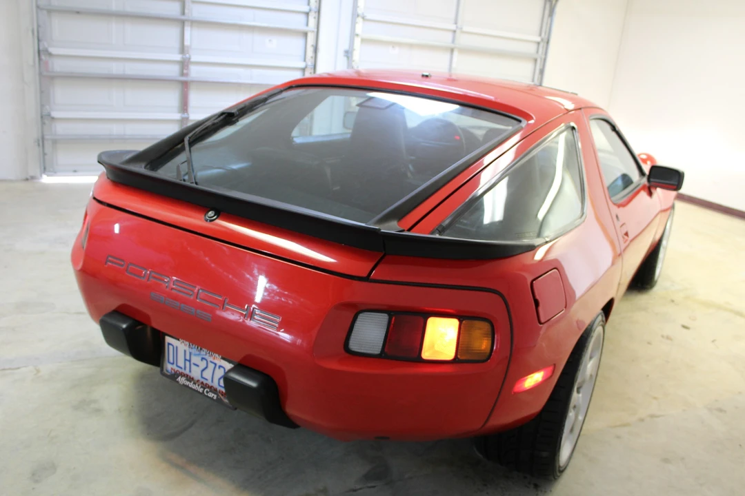 1986 Porsche 928 S - Image 16 of 31