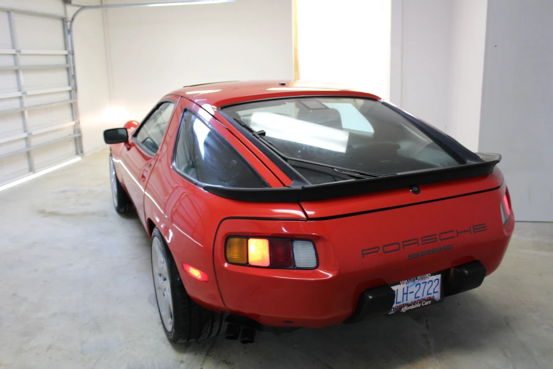 1986 Porsche 928 S - Image 17 of 31