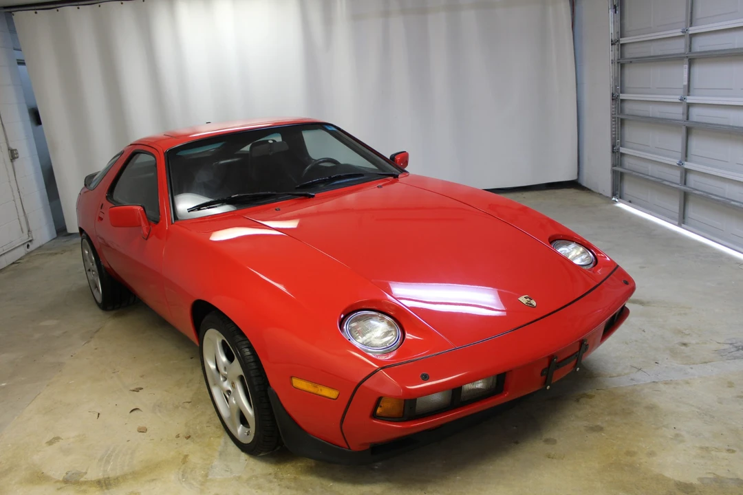 1986 Porsche 928 S - Image 2 of 31
