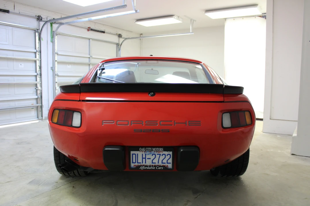 1986 Porsche 928 S - Image 8 of 31