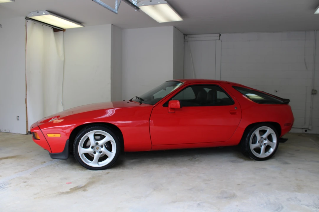 1986 Porsche 928 S - Image 11 of 31