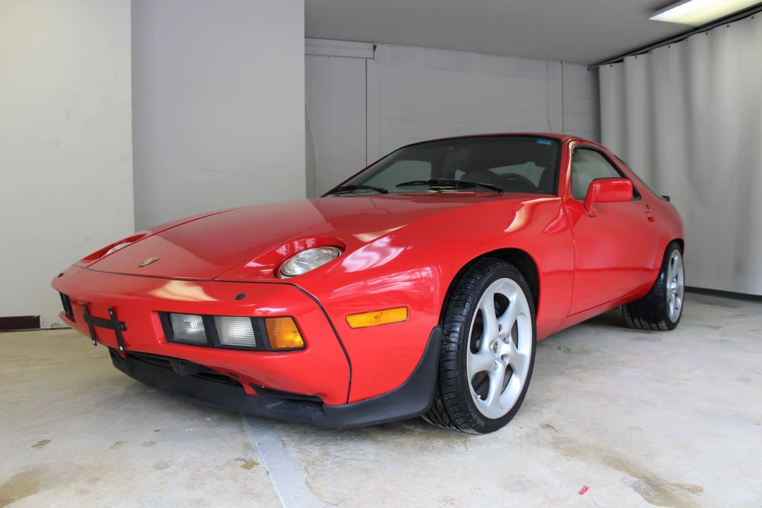 1986 Porsche 928 S - Image 13 of 31