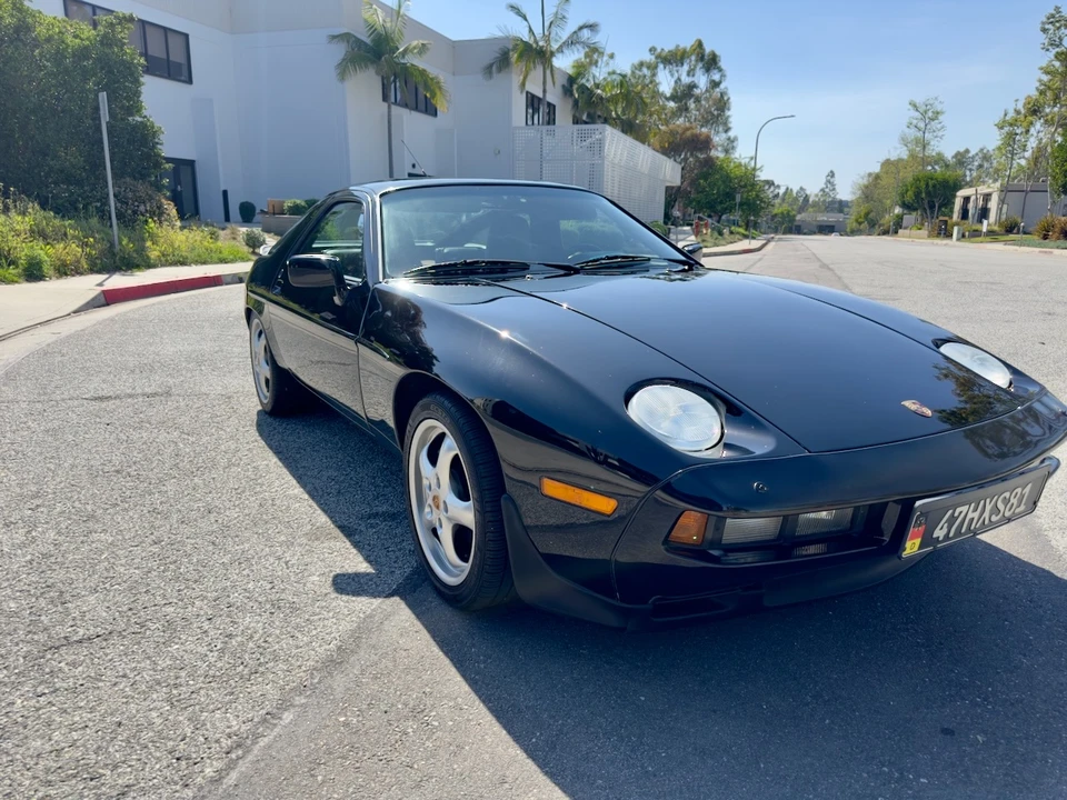 1986 Porsche 928 S - Image 9 of 31
