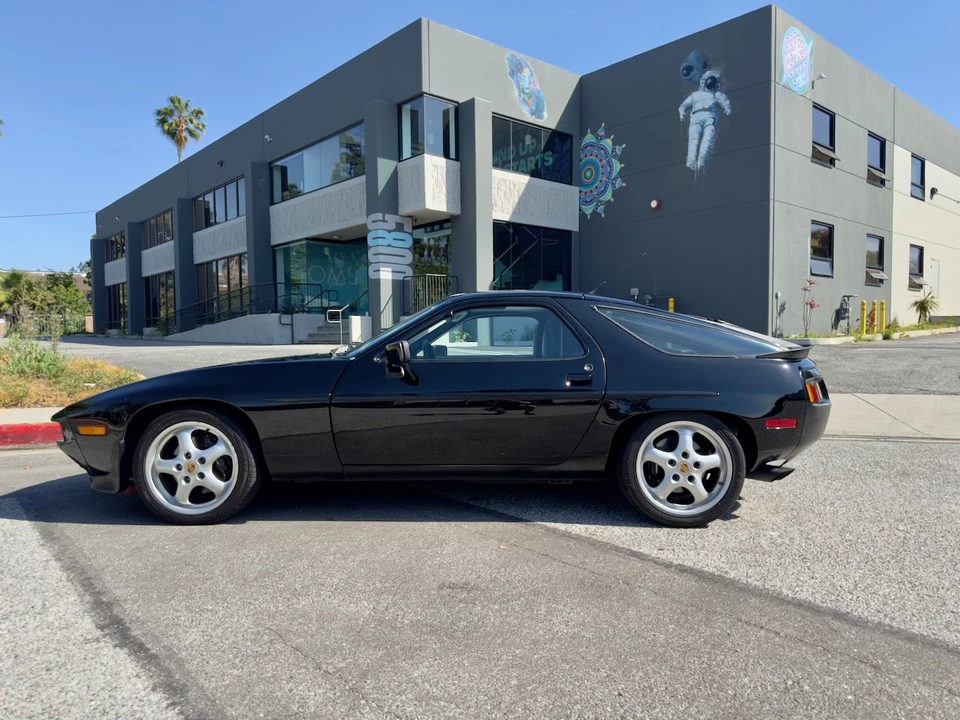 1986 Porsche 928 S - Image 3 of 31