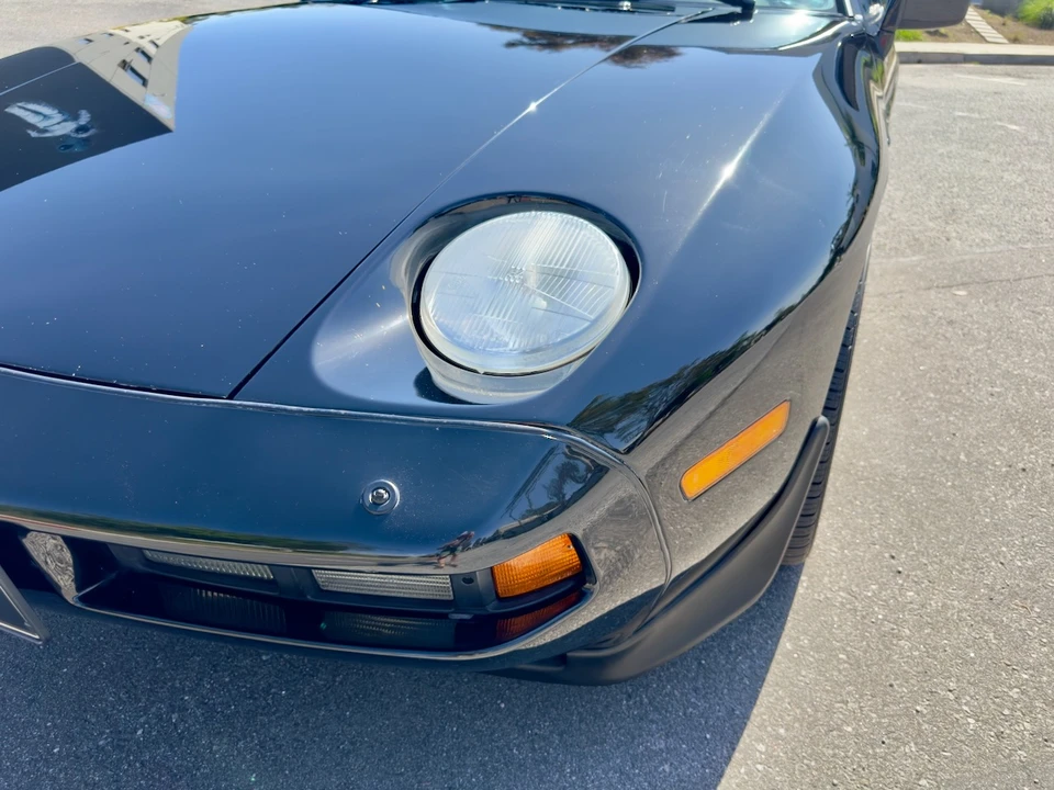 1986 Porsche 928 S - Image 14 of 31
