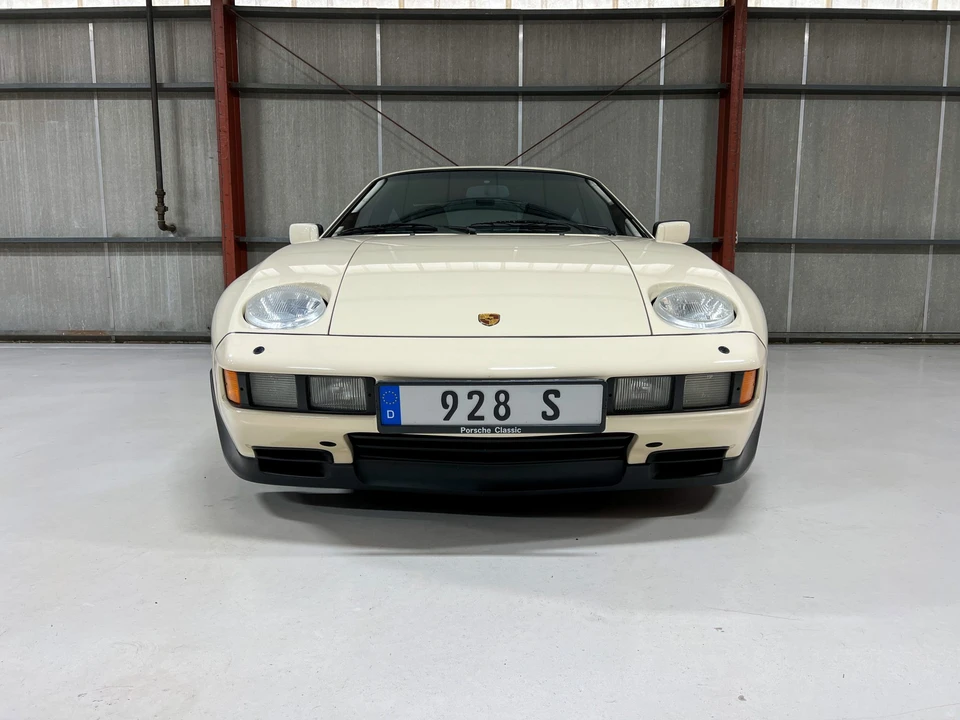 1986 Porsche 928 S - Image 19 of 31