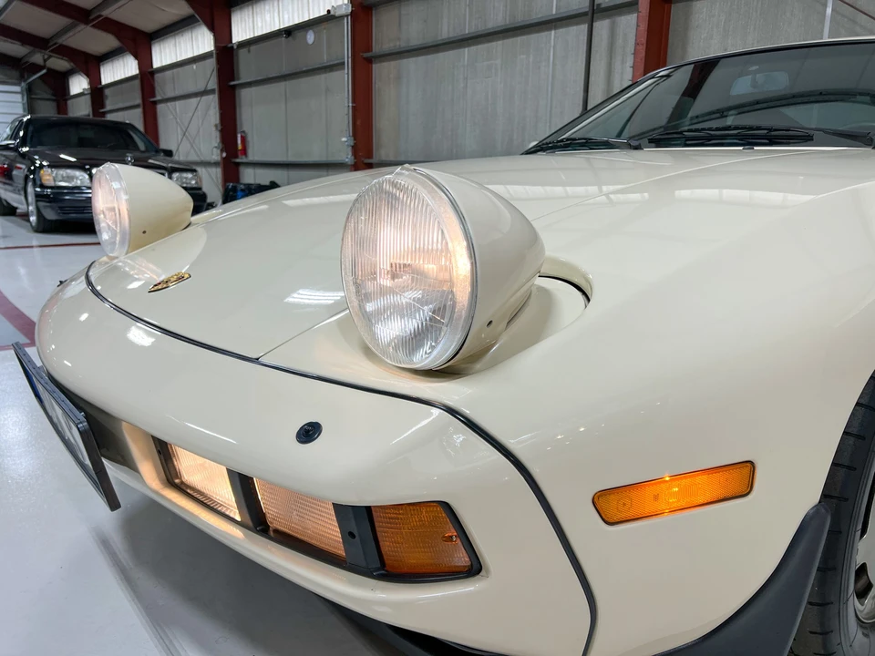1986 Porsche 928 S - Image 28 of 31