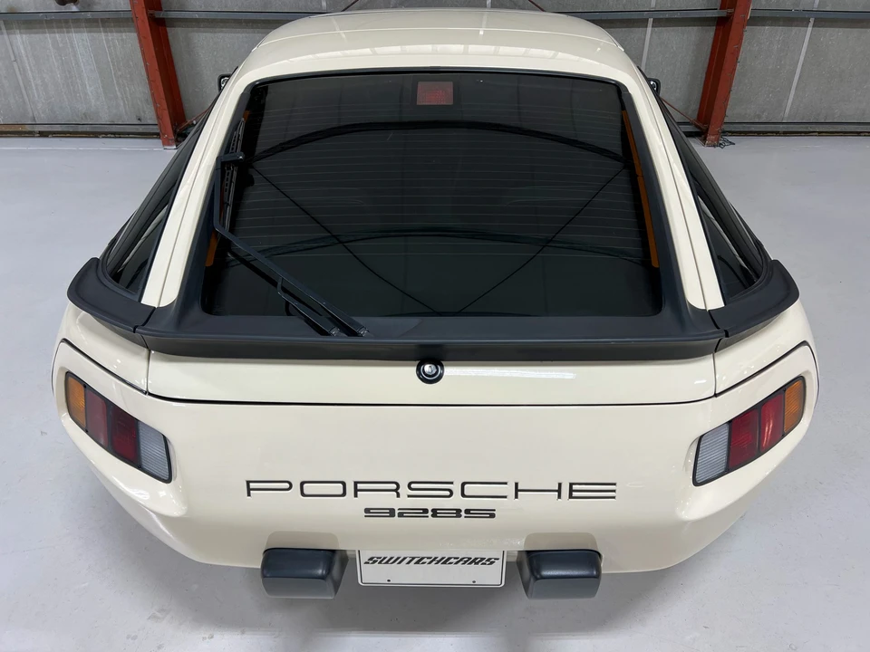 1986 Porsche 928 S - Image 11 of 31