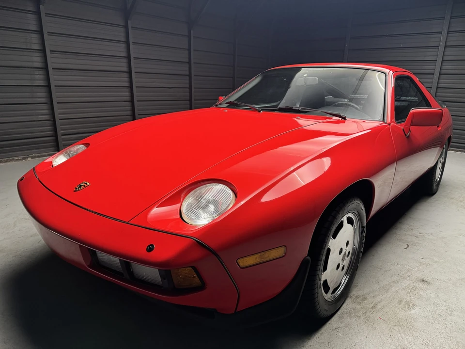 1986 Porsche 928 S - Image 3 of 31