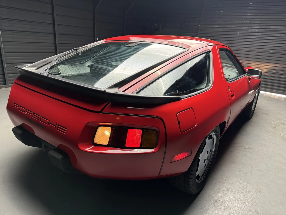 1986 Porsche 928 S - Image 16 of 31