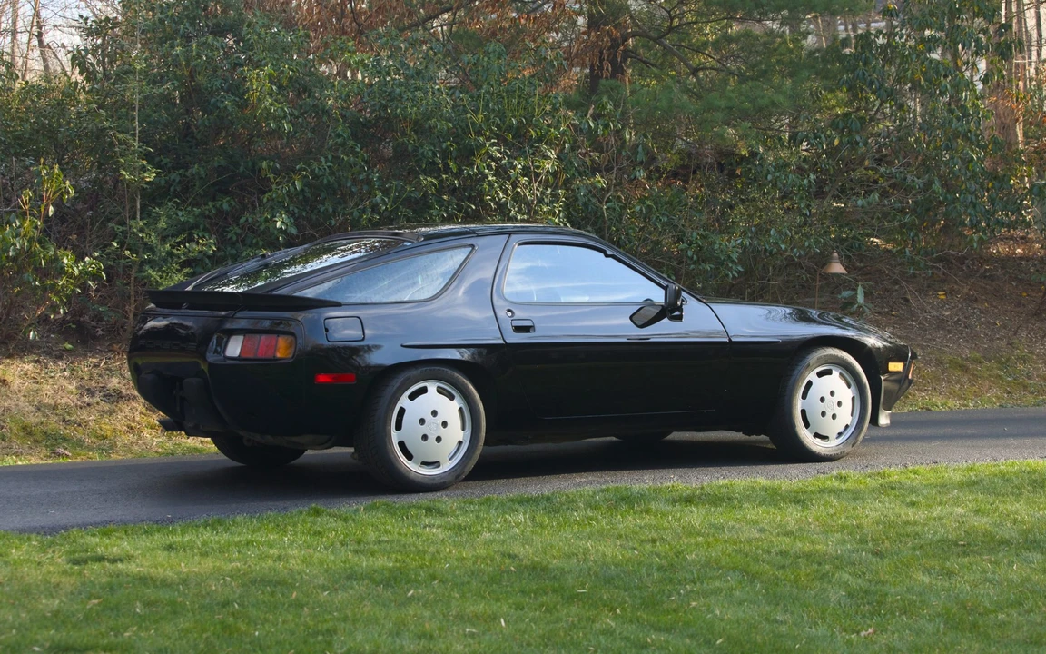 1986 Porsche 928 S - Image 12 of 31