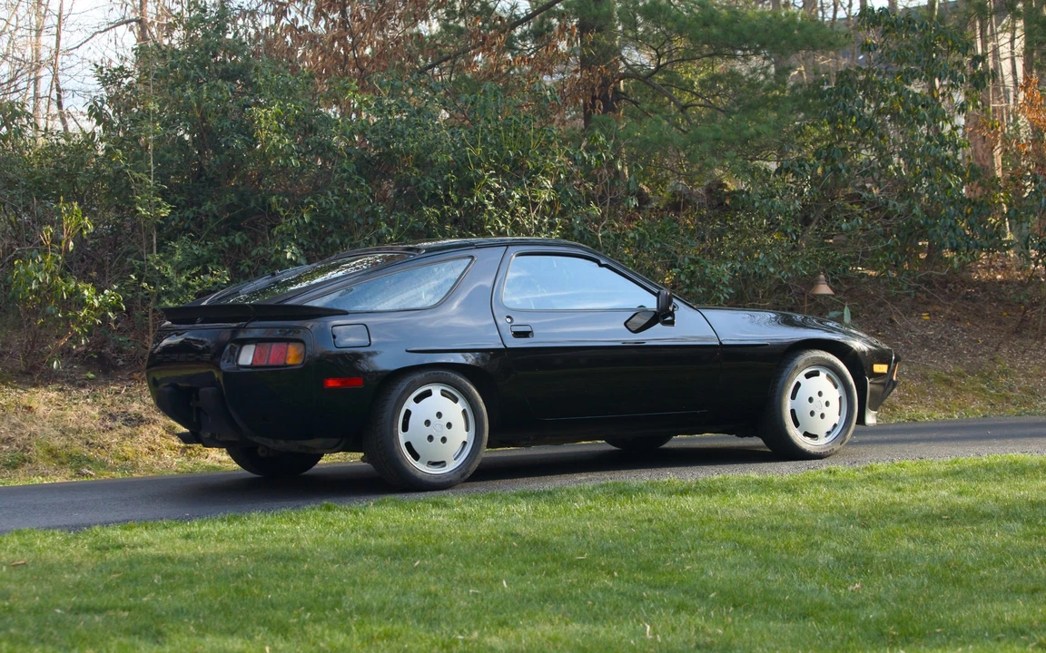 1986 Porsche 928 S - Image 13 of 31