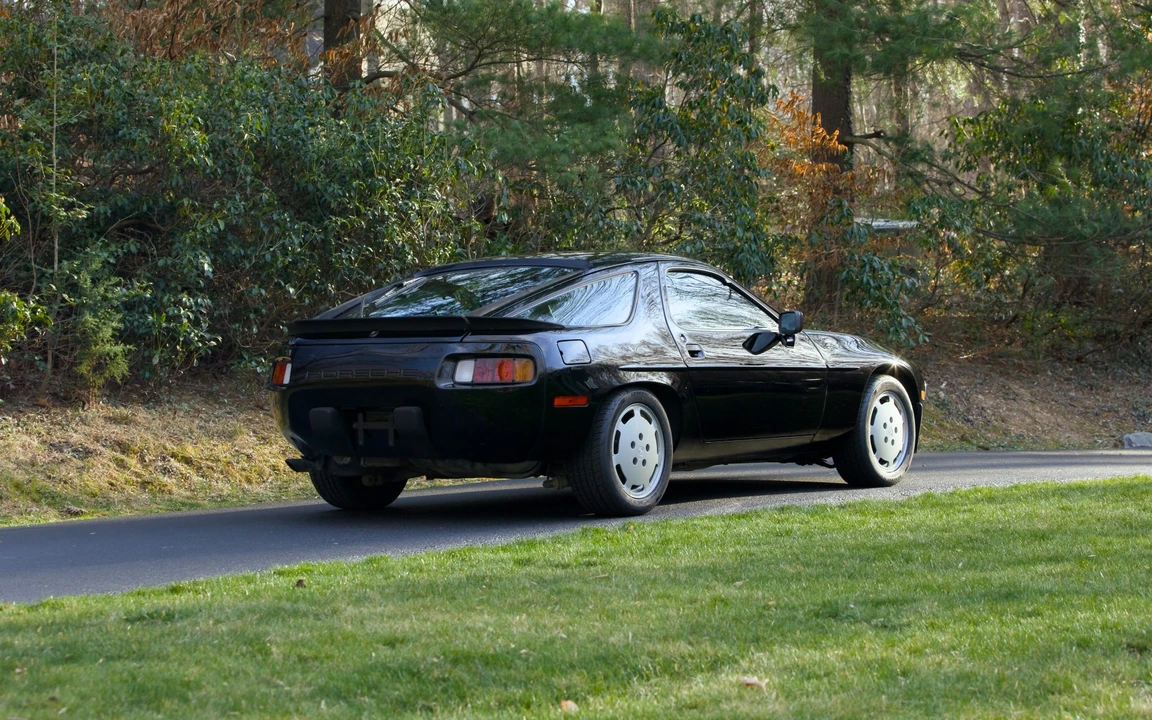 1986 Porsche 928 S - Image 16 of 31