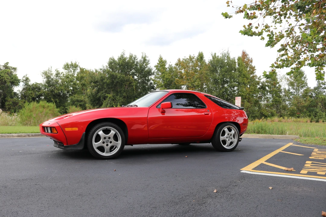 1986 Porsche 928 S - Image 6 of 31