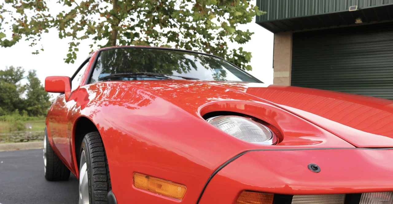 1986 Porsche 928 S - Image 9 of 31