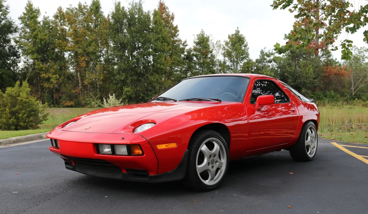 1986 Porsche 928 S - Image 11 of 31
