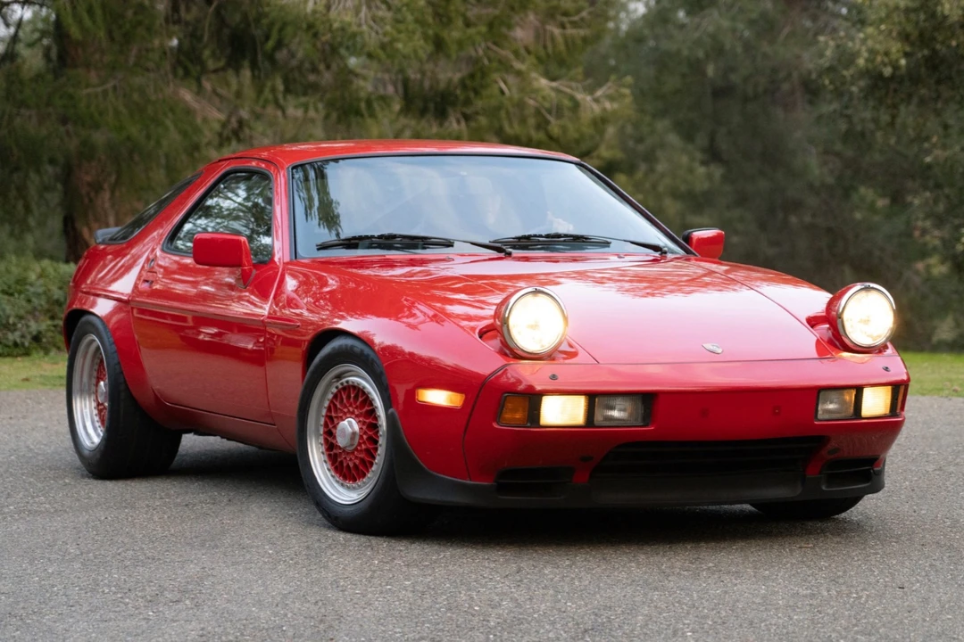 1986 Porsche 928 S - Image 1 of 31