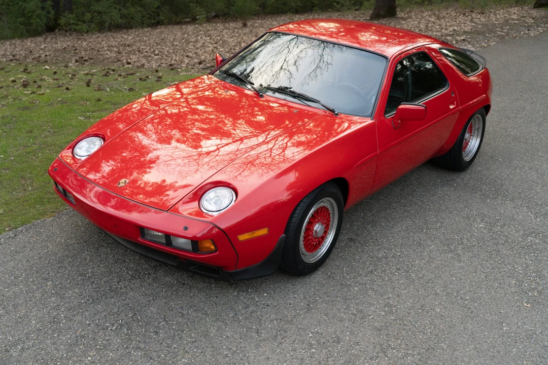 1986 Porsche 928 S - Image 8 of 31