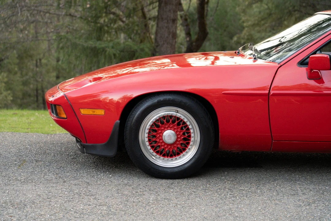 1986 Porsche 928 S - Image 26 of 31