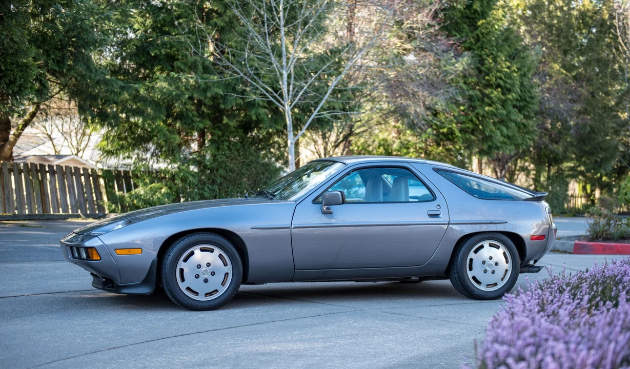 1986 Porsche 928 S - Image 2 of 31