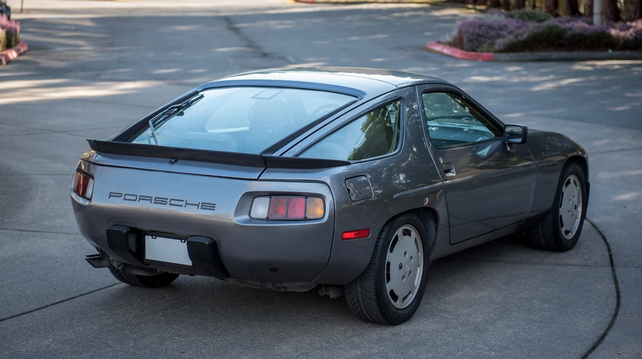 1986 Porsche 928 S - Image 6 of 31