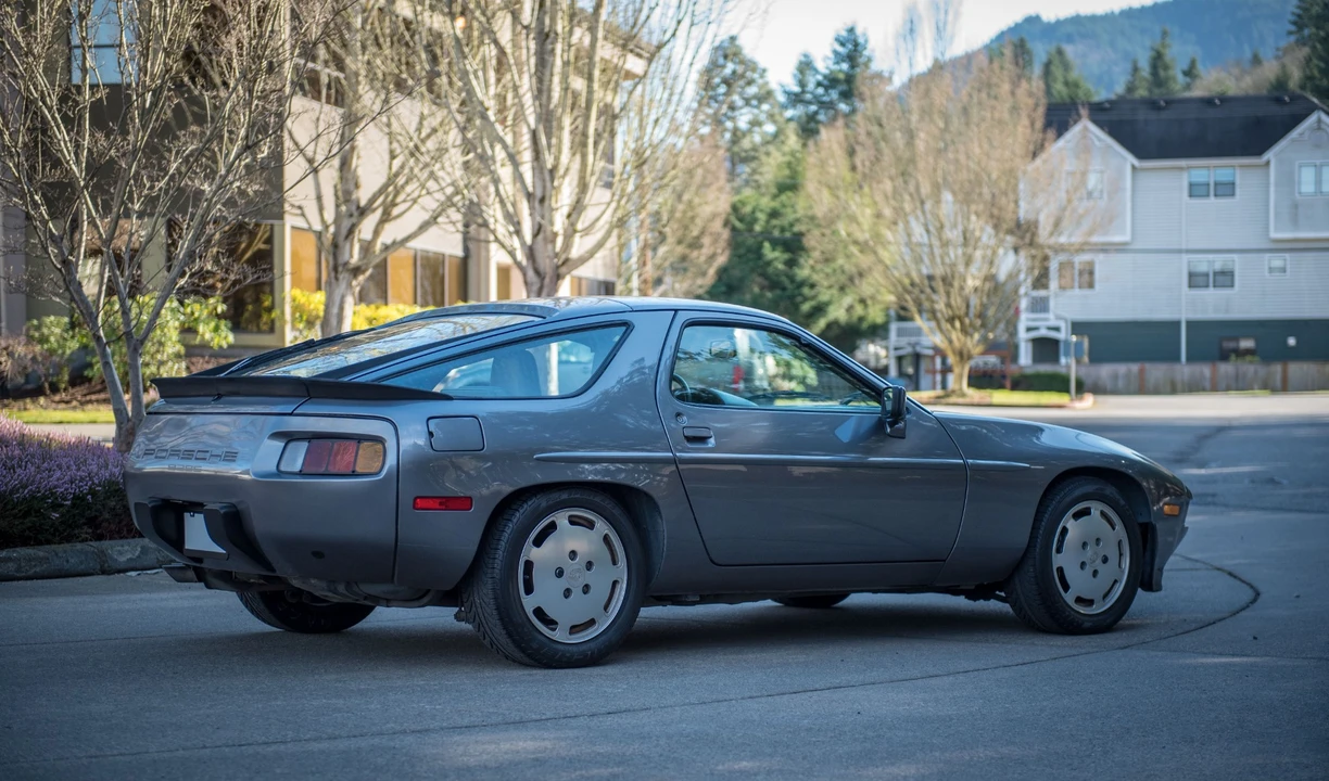 1986 Porsche 928 S - Image 7 of 31