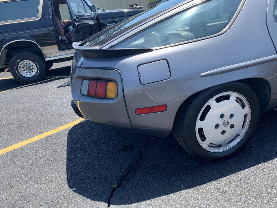 1986 Porsche 928 S - Image 31 of 31