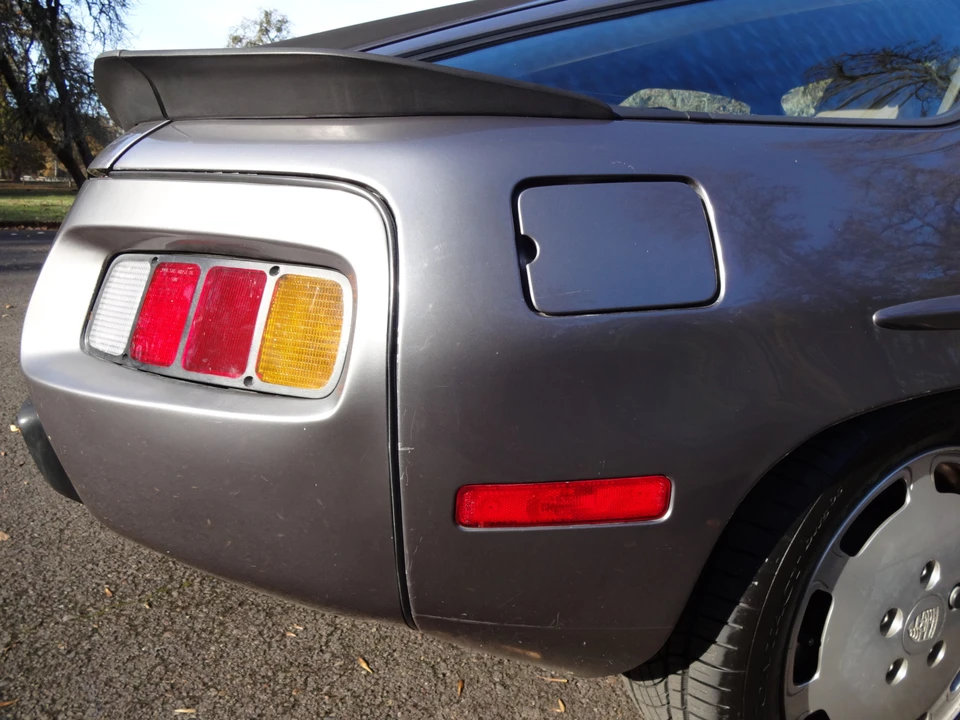 1986 Porsche 928 S - Image 20 of 31