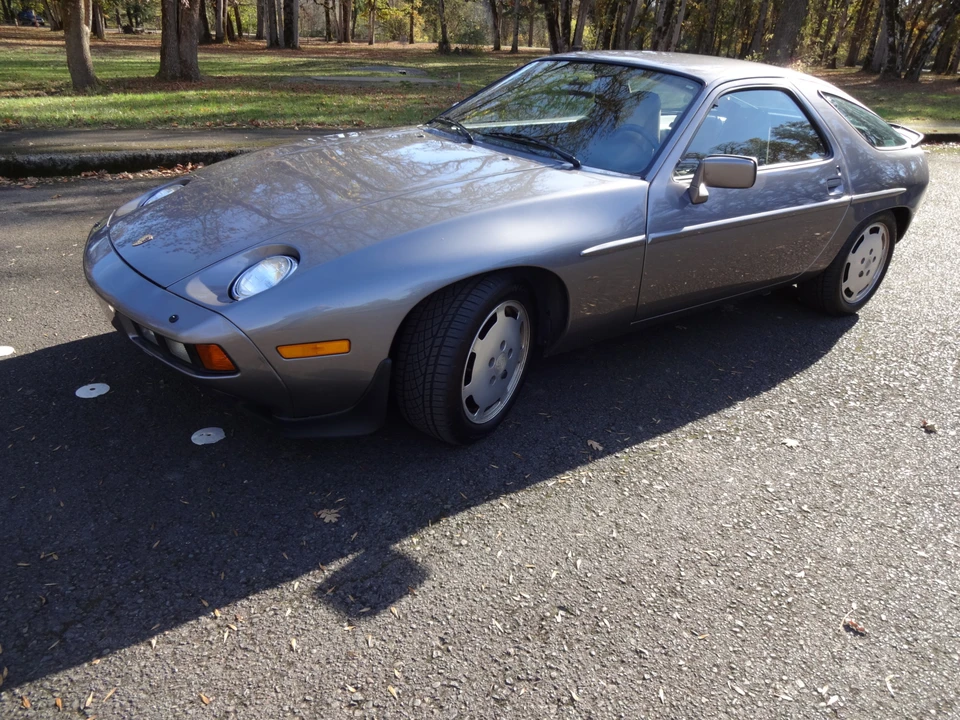 1986 Porsche 928 S - Image 7 of 31