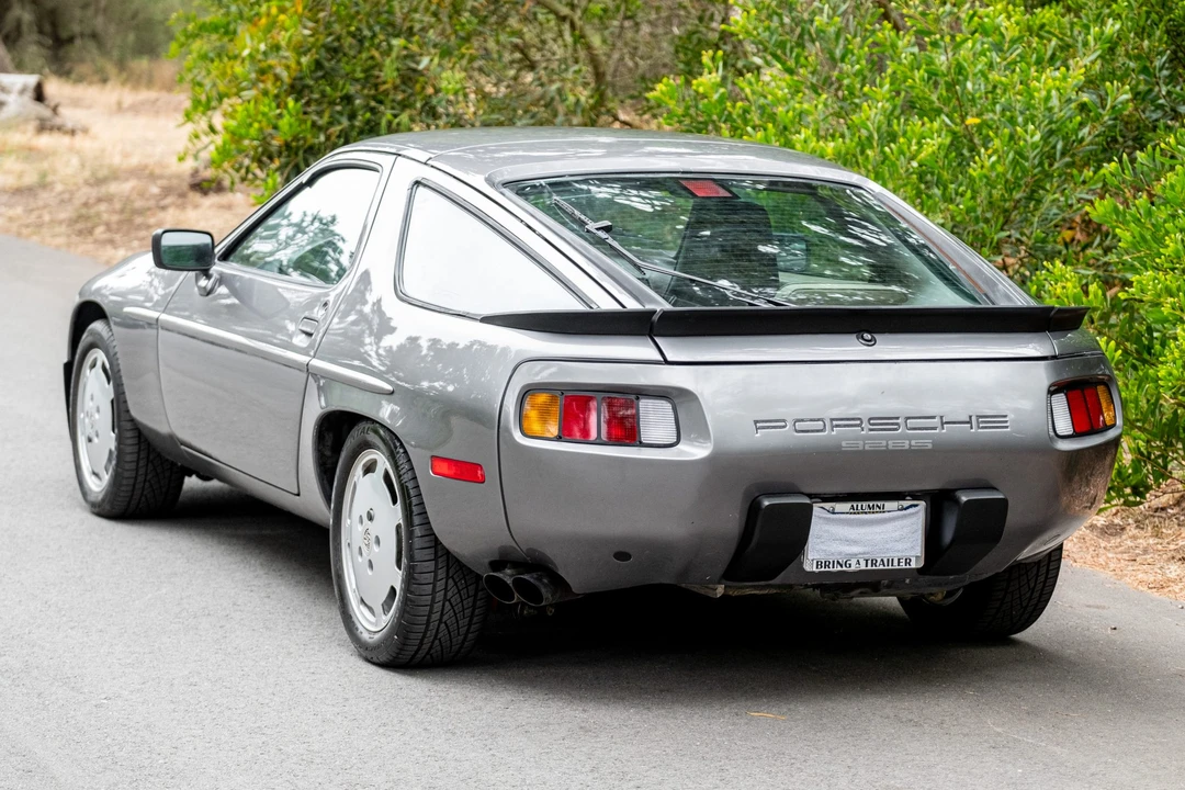 1986 Porsche 928 S - Image 13 of 31