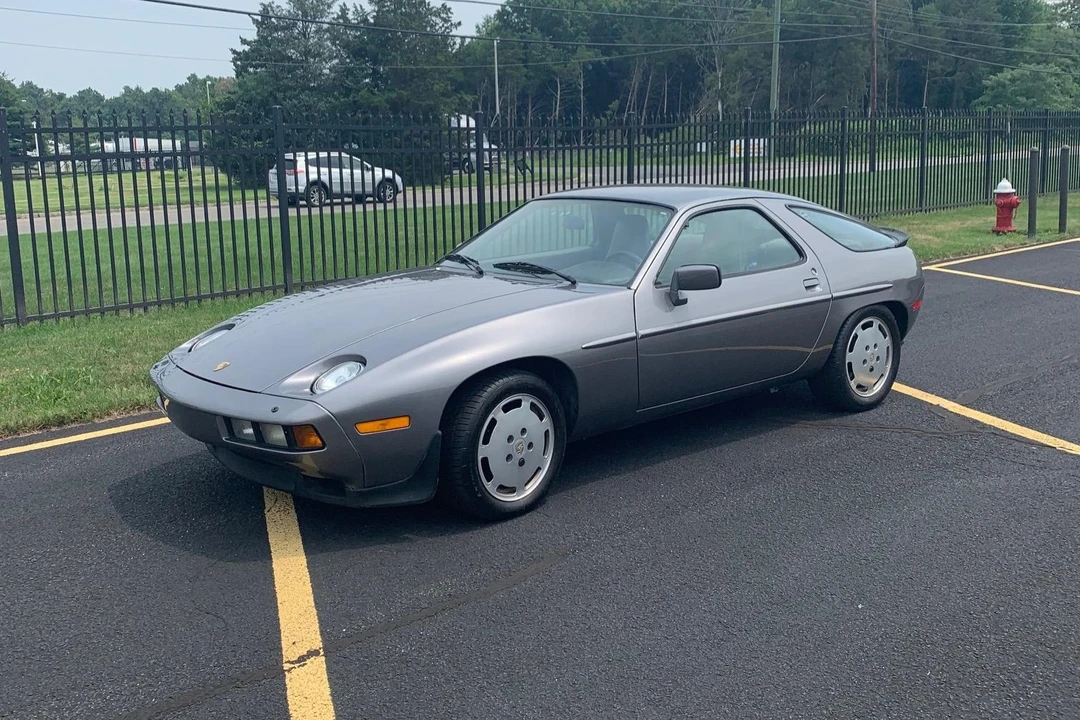 1986 Porsche 928 S - Image 3 of 31