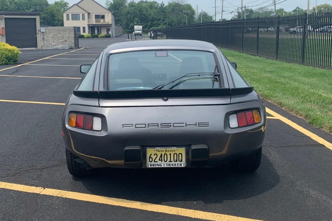 1986 Porsche 928 S - Image 9 of 31