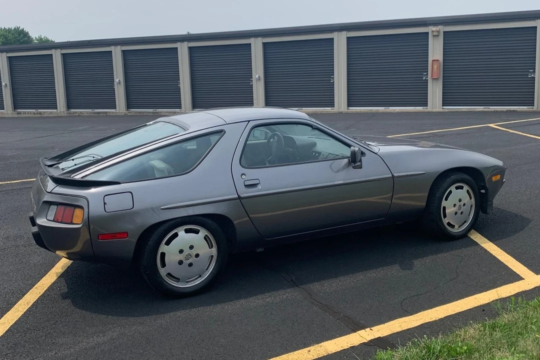 1986 Porsche 928 S - Image 15 of 31