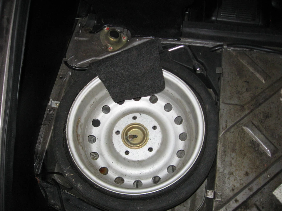1986 Porsche 928 S - Image 26 of 31
