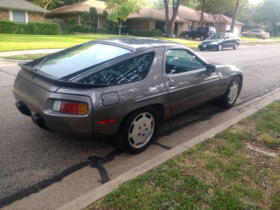 1986 Porsche 928 S - Image 3 of 31