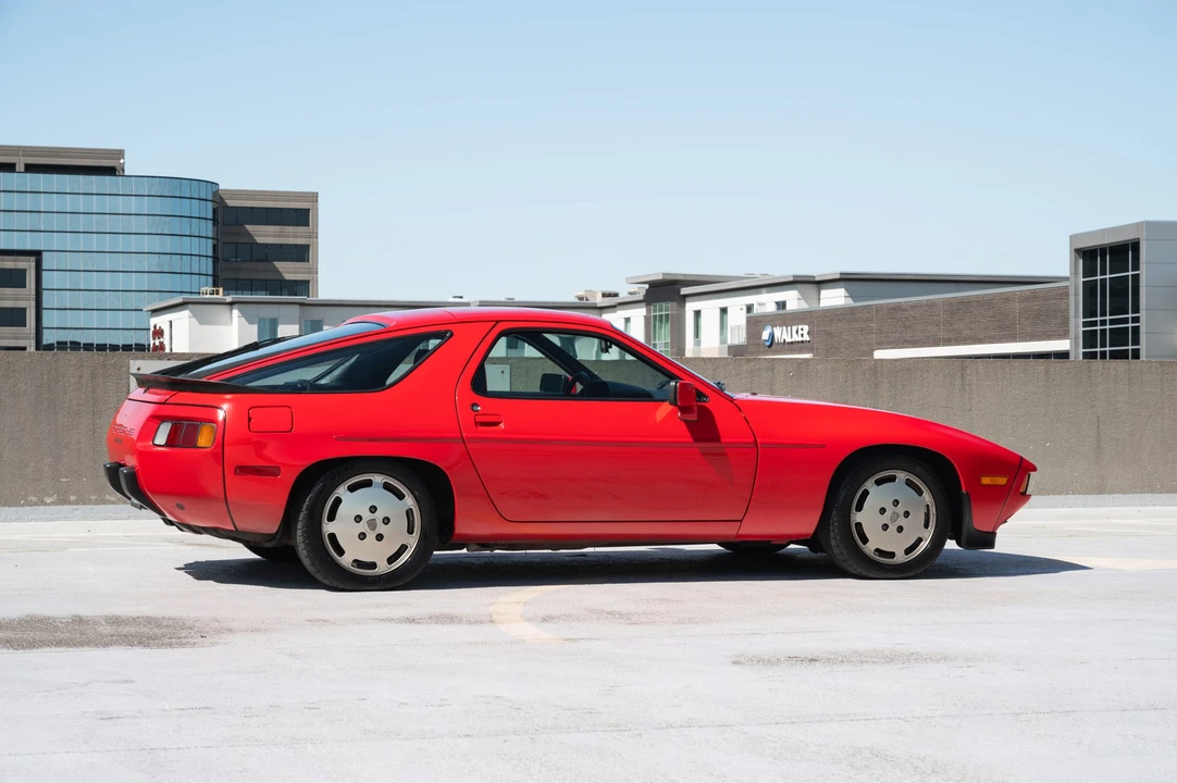 1986 Porsche 928 S - Image 25 of 31