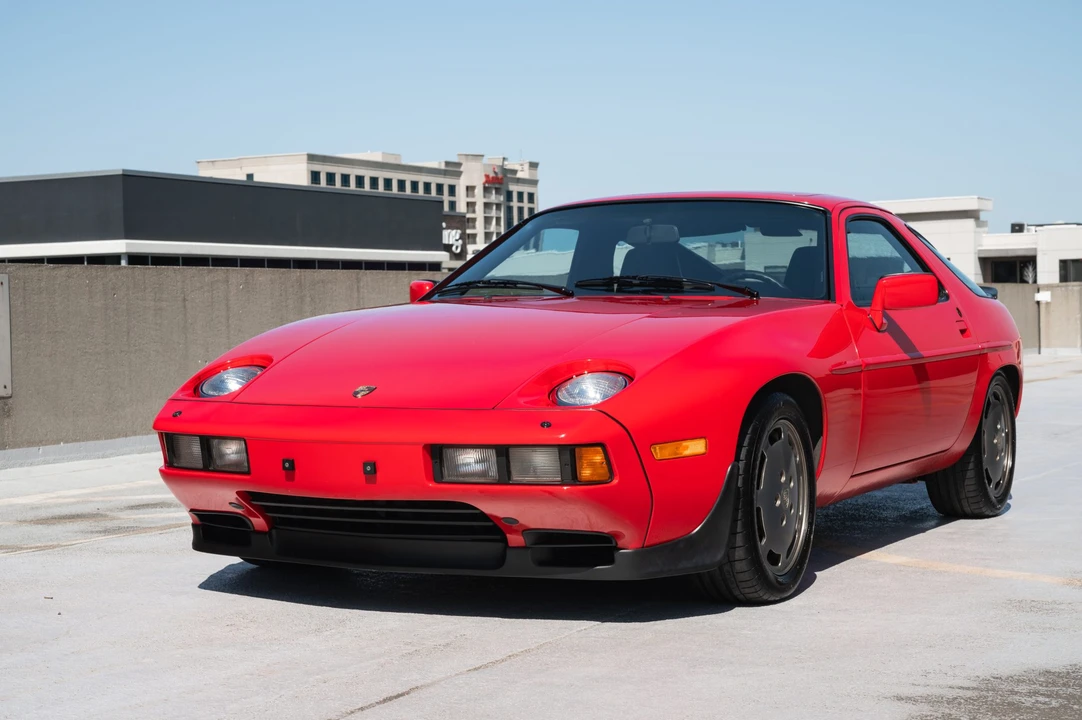 1986 Porsche 928 S - Image 12 of 31