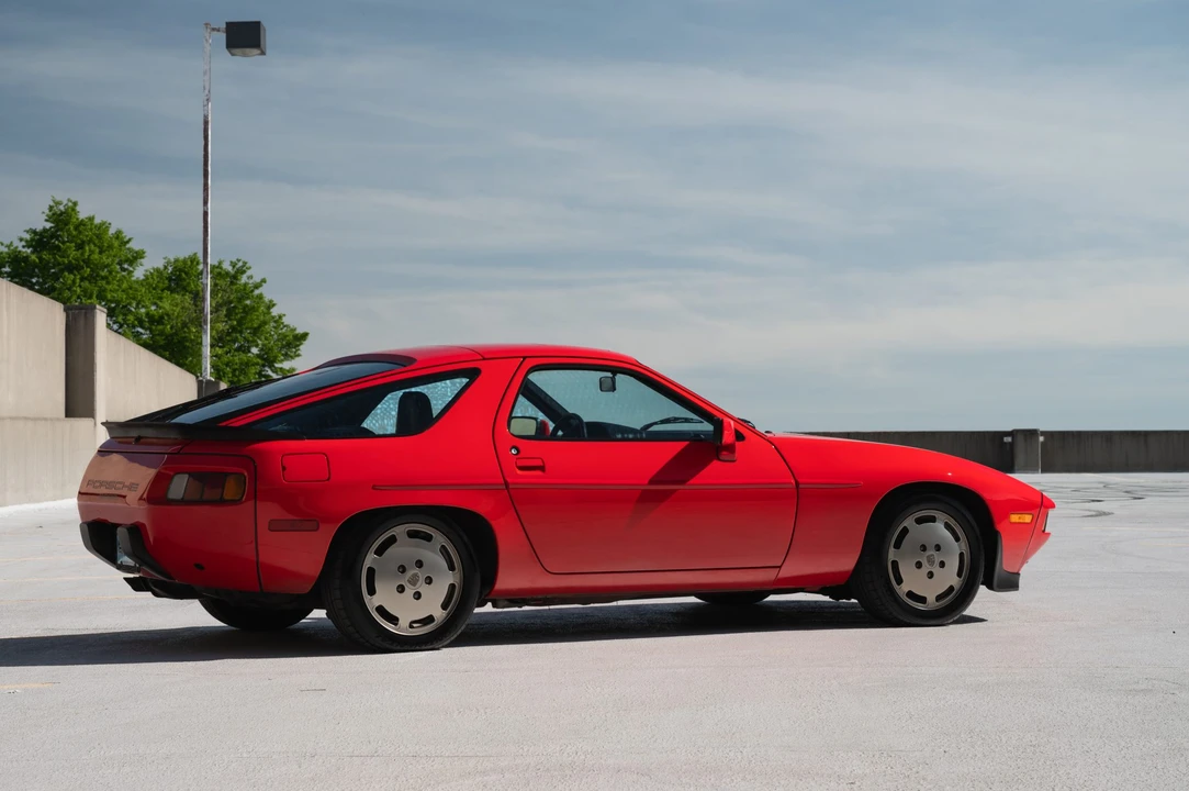 1986 Porsche 928 S - Image 28 of 31
