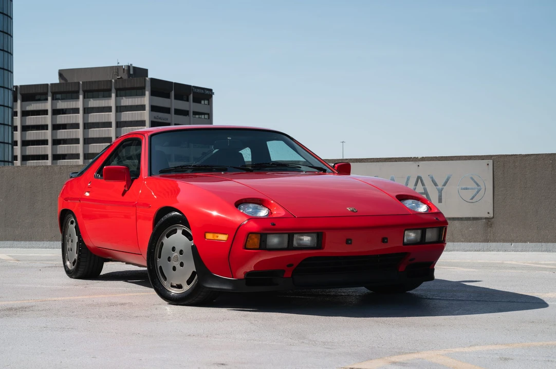 1986 Porsche 928 S - Image 17 of 31