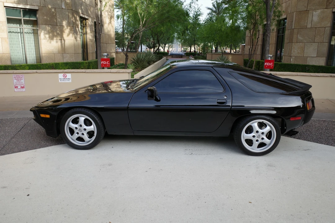 1986 Porsche 928 S - Image 11 of 31