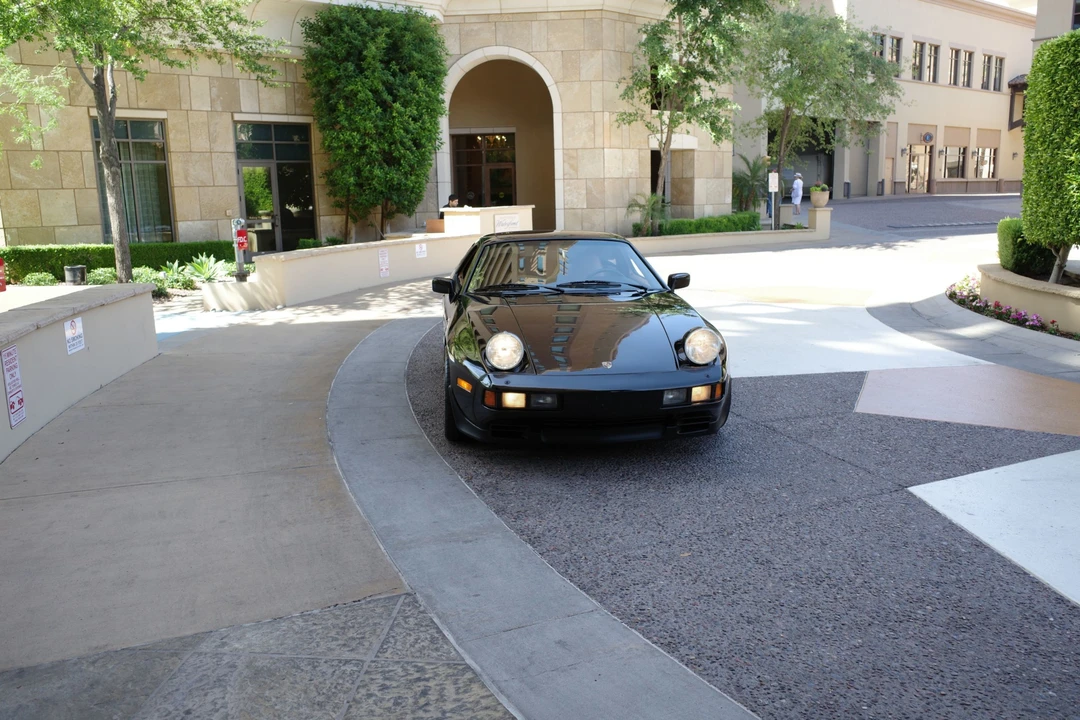 1986 Porsche 928 S - Image 14 of 31