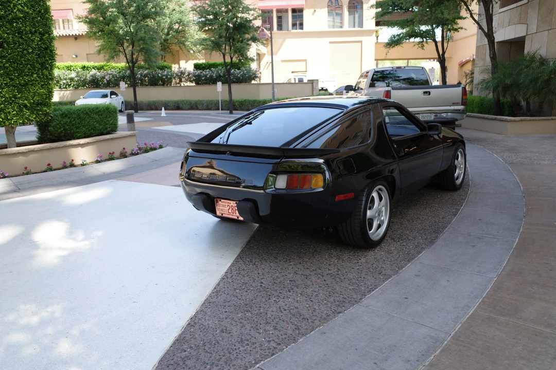 1986 Porsche 928 S - Image 7 of 31