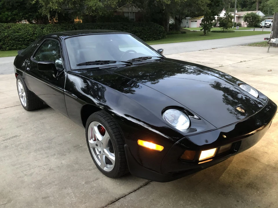 1986 Porsche 928 S - Image 2 of 31