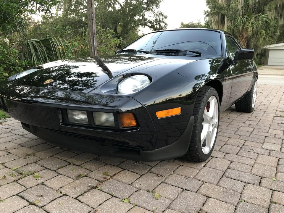 1986 Porsche 928 S - Image 13 of 31