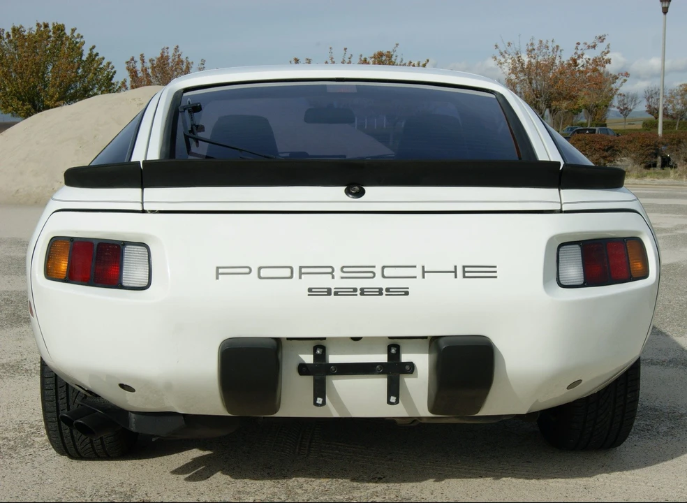 1986 Porsche 928 S - Image 5 of 30