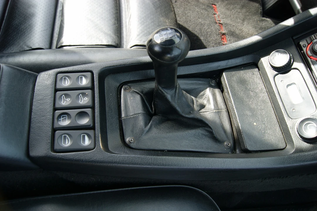1986 Porsche 928 S - Image 21 of 30