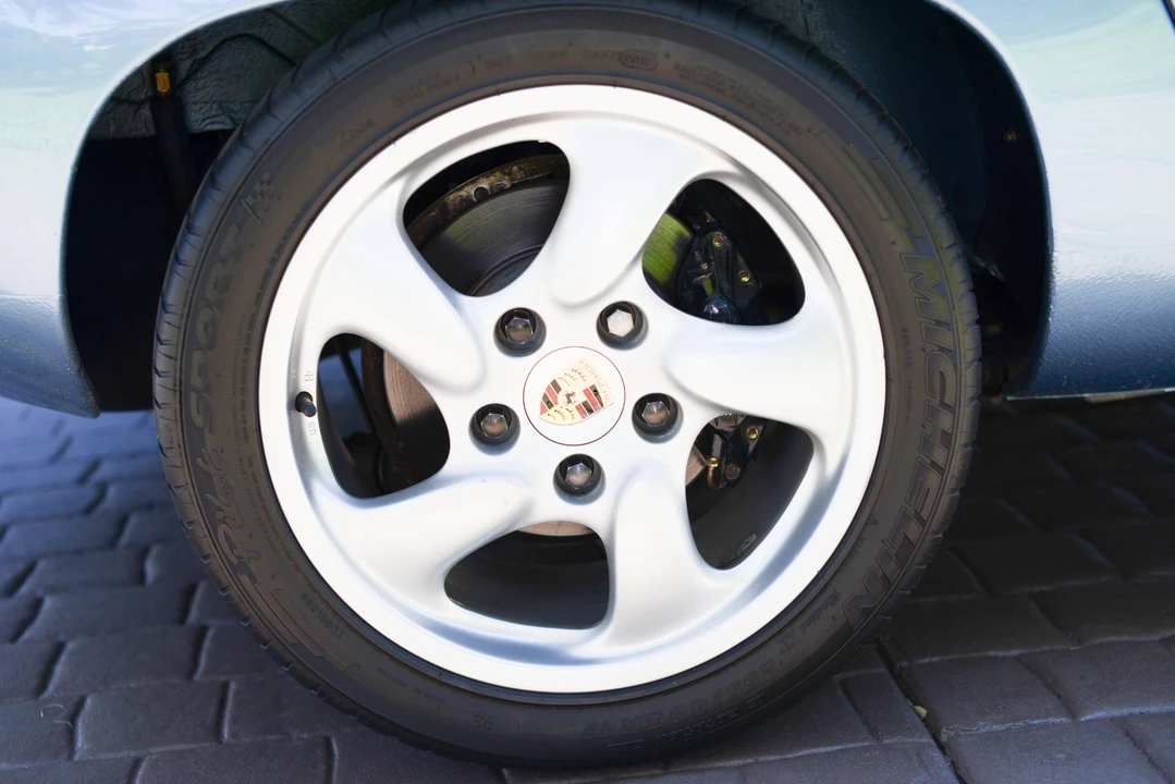 1986 Porsche 928 S - Image 22 of 31