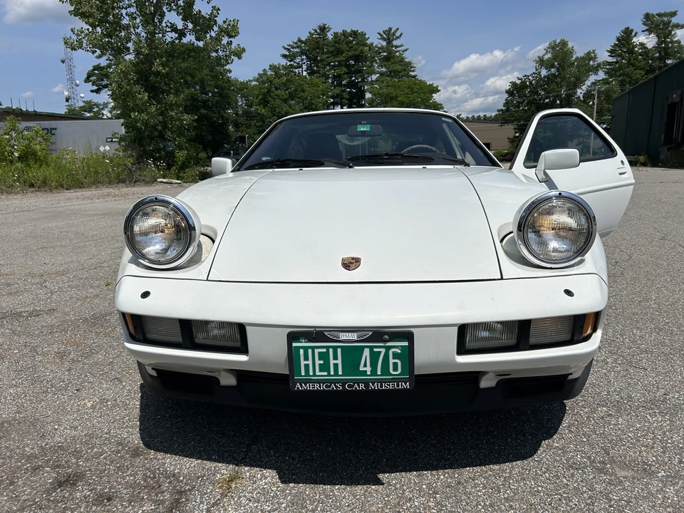 1986 Porsche 928 S - Image 2 of 31