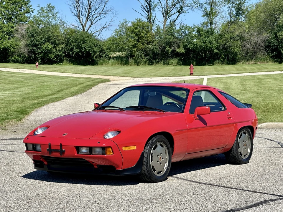1986 Porsche 928 S - Image 2 of 31